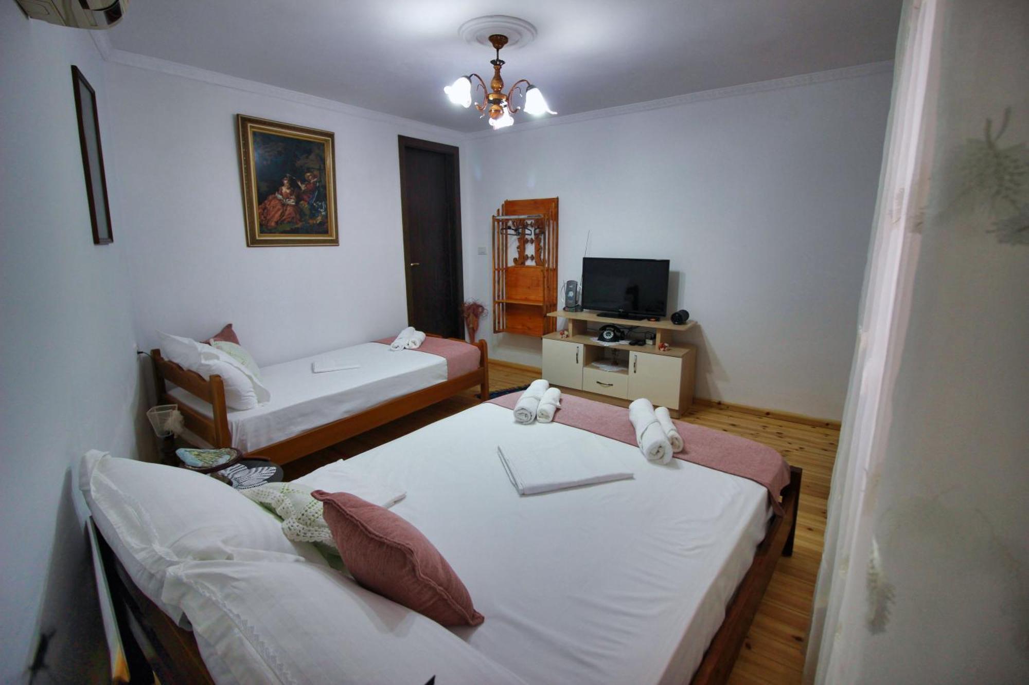 Guest House Denis Gjirokastër 외부 사진